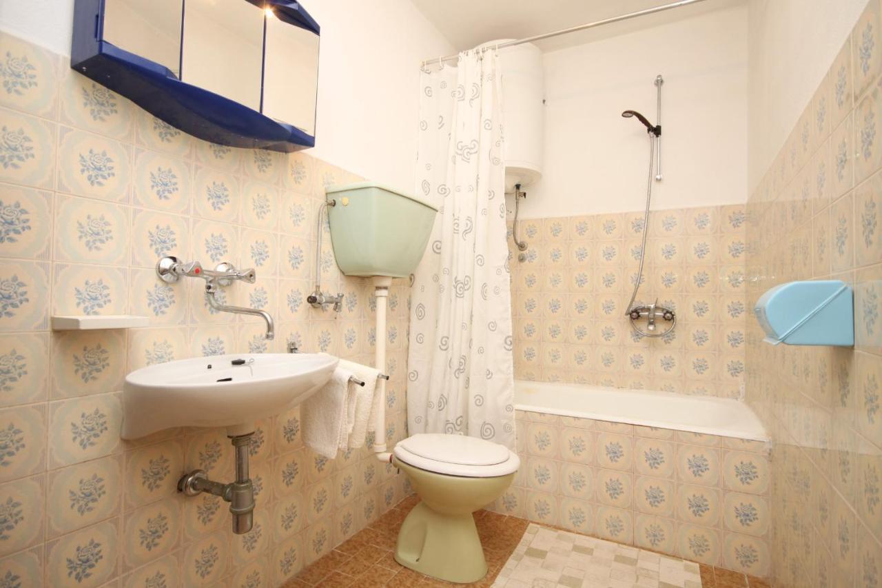Apartments By The Sea Basina, Hvar - 8749 Vrbanj エクステリア 写真